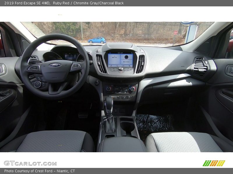 Ruby Red / Chromite Gray/Charcoal Black 2019 Ford Escape SE 4WD
