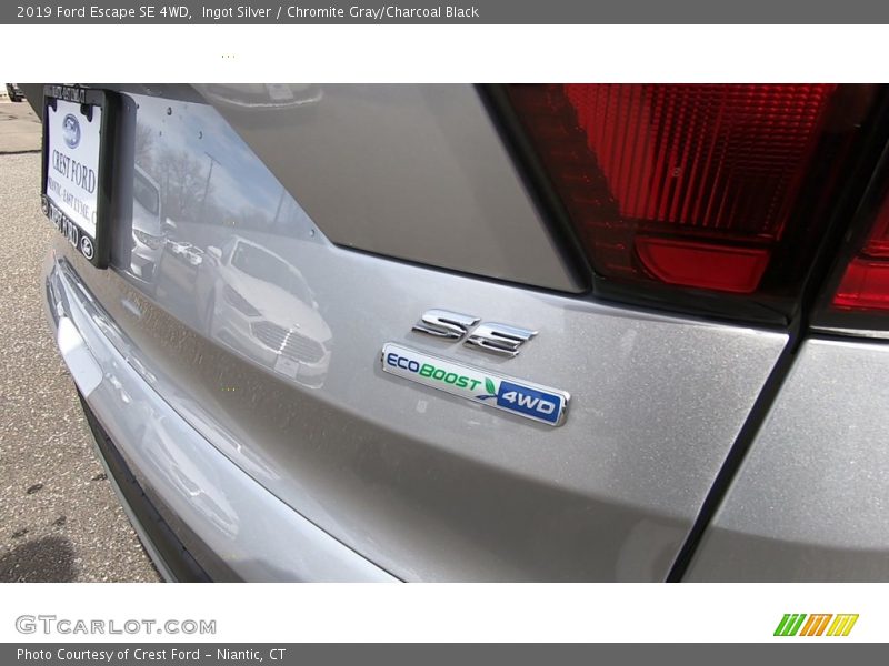 Ingot Silver / Chromite Gray/Charcoal Black 2019 Ford Escape SE 4WD