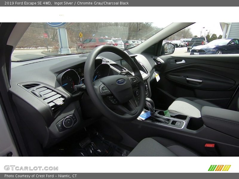 Ingot Silver / Chromite Gray/Charcoal Black 2019 Ford Escape SE 4WD