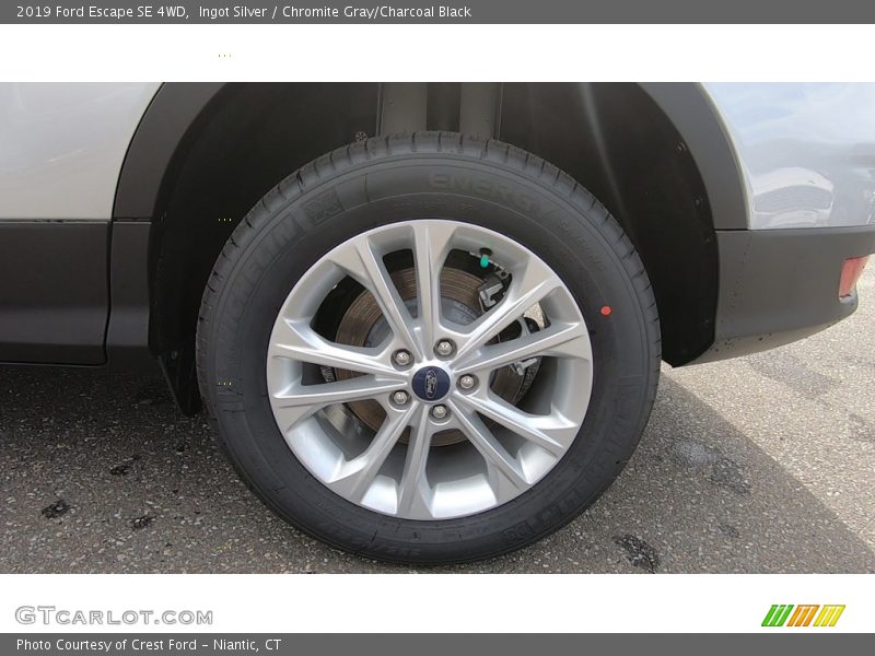 Ingot Silver / Chromite Gray/Charcoal Black 2019 Ford Escape SE 4WD