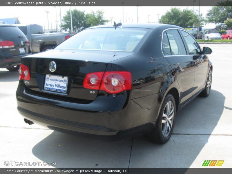 Black / Pure Beige 2005 Volkswagen Jetta 2.5 Sedan