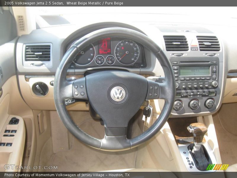 Wheat Beige Metallic / Pure Beige 2005 Volkswagen Jetta 2.5 Sedan