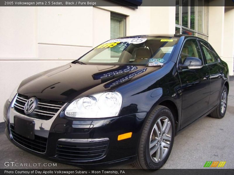 Black / Pure Beige 2005 Volkswagen Jetta 2.5 Sedan