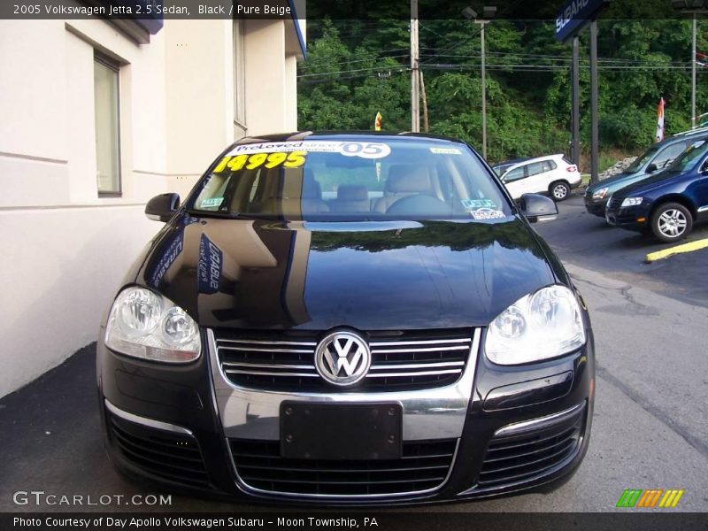 Black / Pure Beige 2005 Volkswagen Jetta 2.5 Sedan