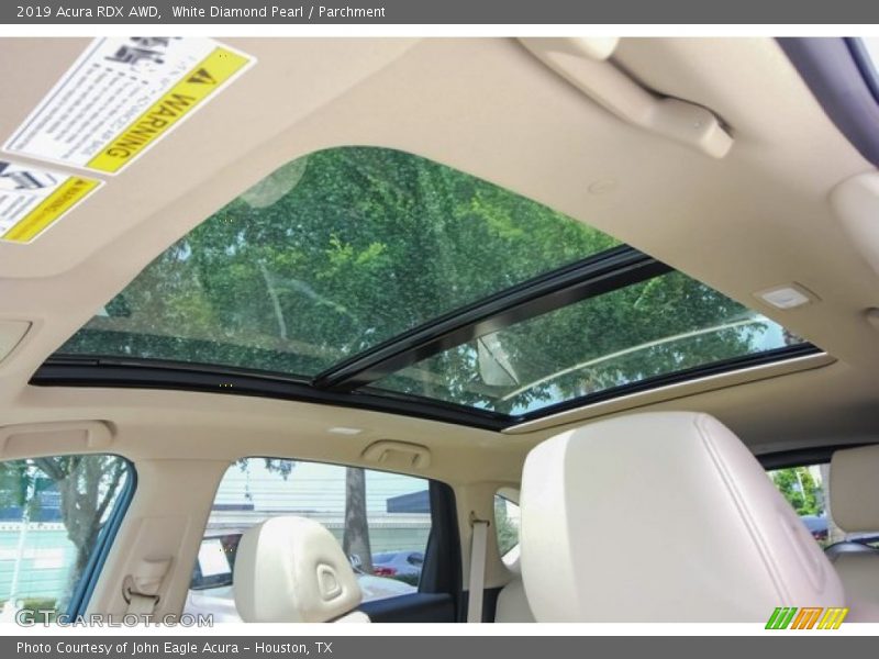 White Diamond Pearl / Parchment 2019 Acura RDX AWD
