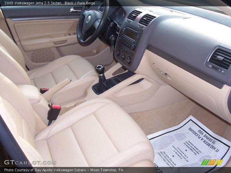 Black / Pure Beige 2005 Volkswagen Jetta 2.5 Sedan