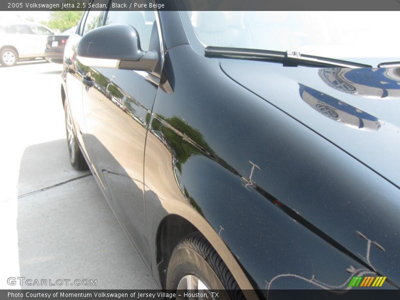 Black / Pure Beige 2005 Volkswagen Jetta 2.5 Sedan