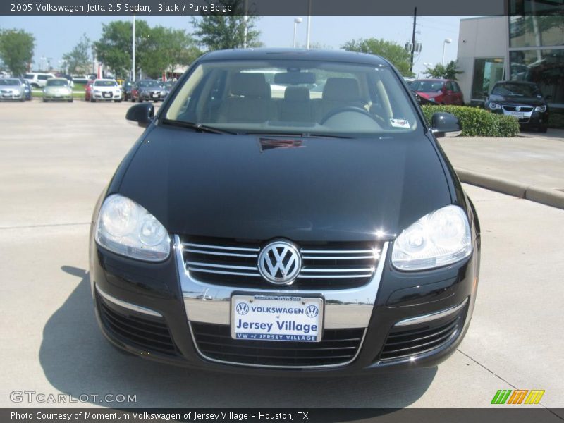 Black / Pure Beige 2005 Volkswagen Jetta 2.5 Sedan