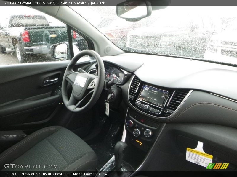 Silver Ice Metallic / Jet Black 2019 Chevrolet Trax LS AWD
