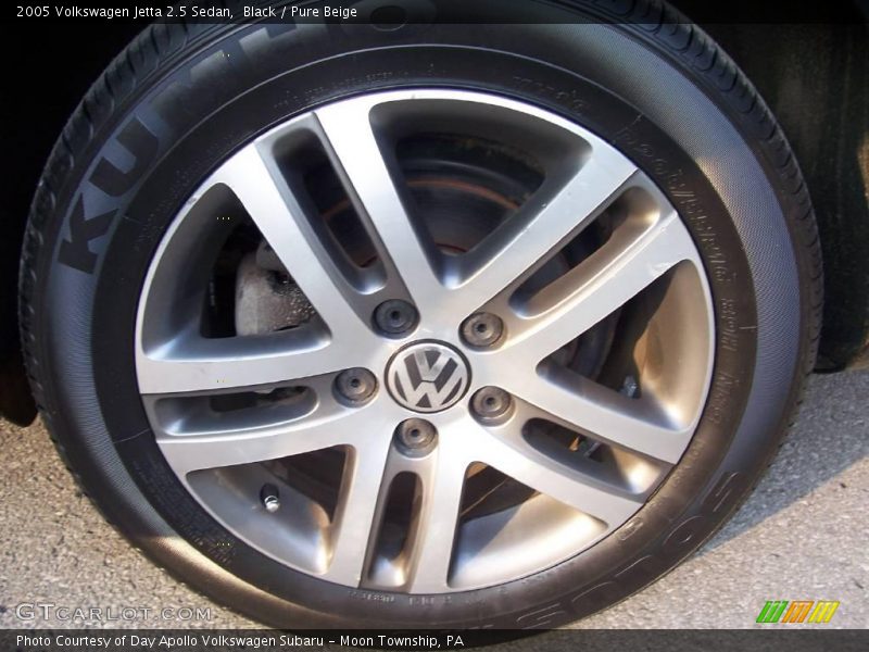 Black / Pure Beige 2005 Volkswagen Jetta 2.5 Sedan