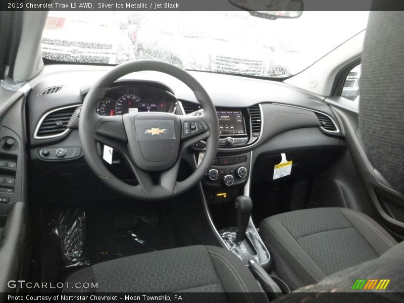 Silver Ice Metallic / Jet Black 2019 Chevrolet Trax LS AWD