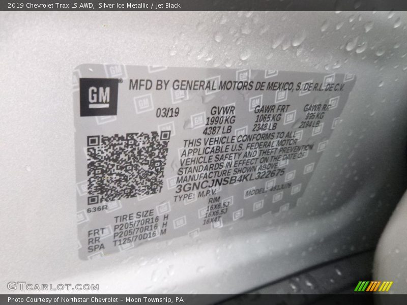 Silver Ice Metallic / Jet Black 2019 Chevrolet Trax LS AWD