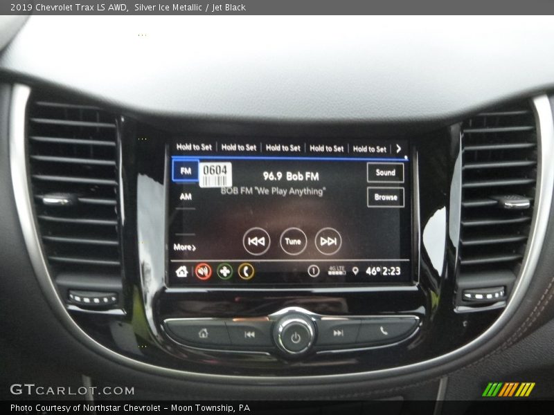 Silver Ice Metallic / Jet Black 2019 Chevrolet Trax LS AWD