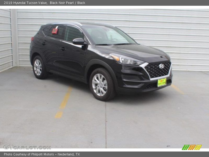 Black Noir Pearl / Black 2019 Hyundai Tucson Value