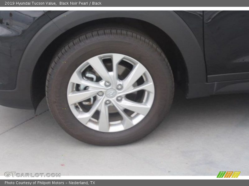 Black Noir Pearl / Black 2019 Hyundai Tucson Value
