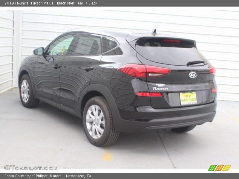 Black Noir Pearl / Black 2019 Hyundai Tucson Value