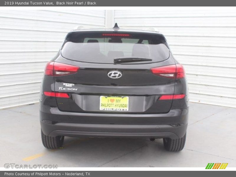 Black Noir Pearl / Black 2019 Hyundai Tucson Value