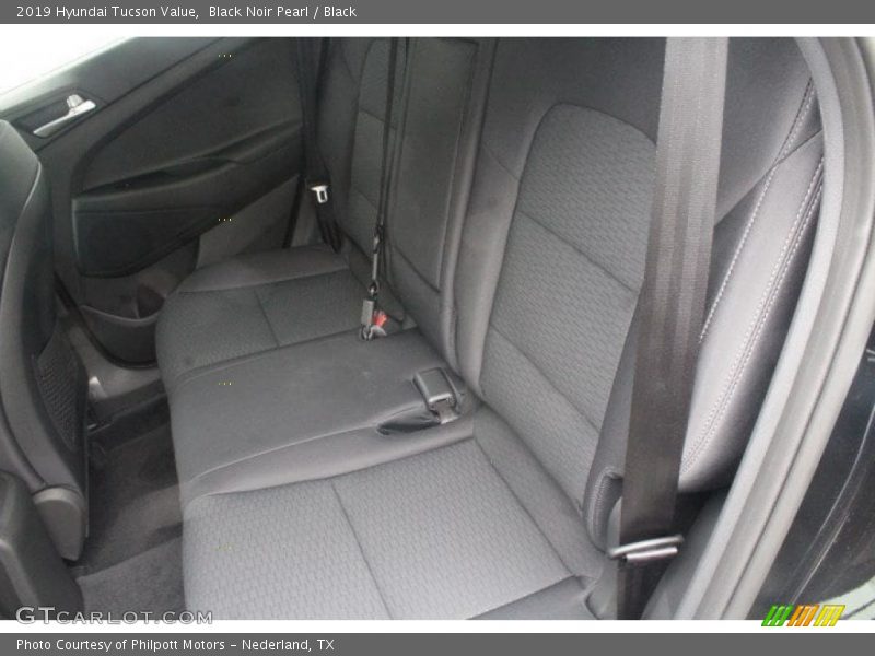 Black Noir Pearl / Black 2019 Hyundai Tucson Value