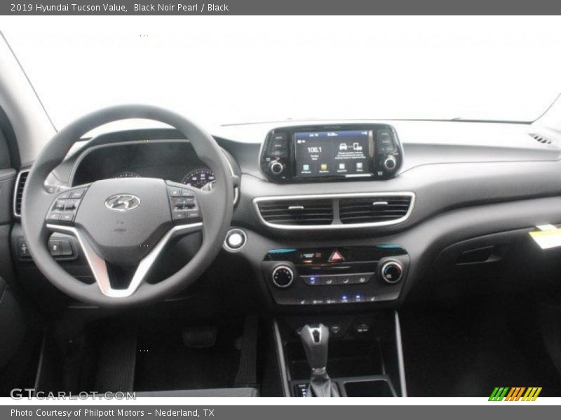 Black Noir Pearl / Black 2019 Hyundai Tucson Value