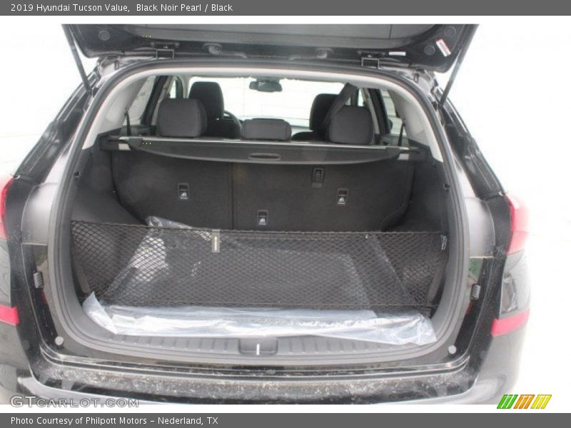 Black Noir Pearl / Black 2019 Hyundai Tucson Value