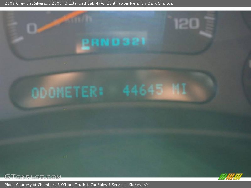 Light Pewter Metallic / Dark Charcoal 2003 Chevrolet Silverado 2500HD Extended Cab 4x4