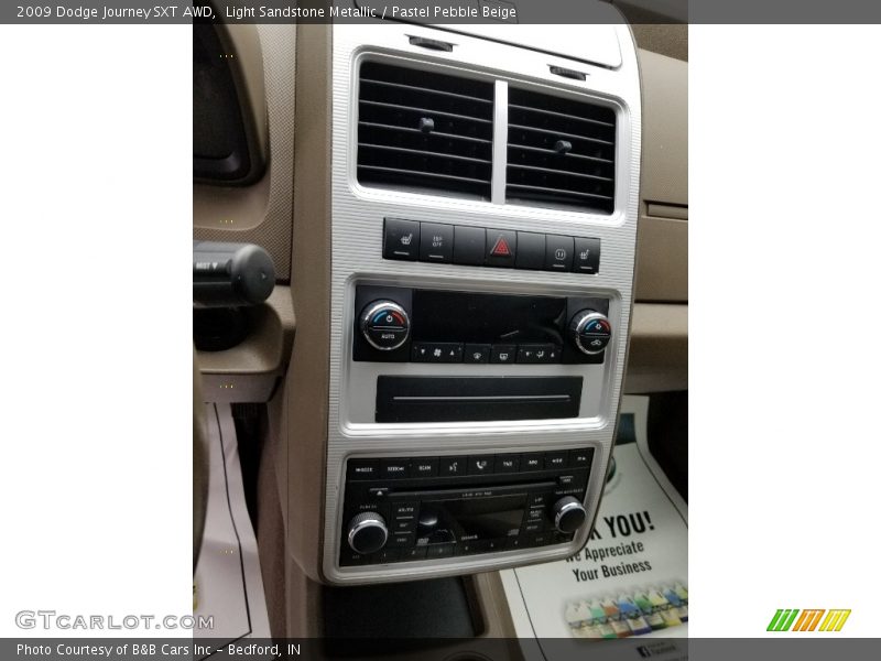 Light Sandstone Metallic / Pastel Pebble Beige 2009 Dodge Journey SXT AWD