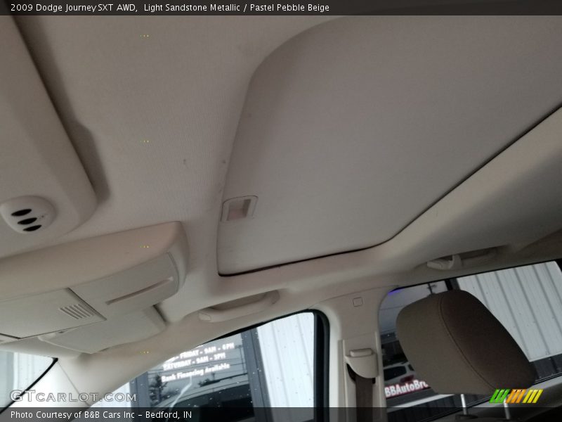 Light Sandstone Metallic / Pastel Pebble Beige 2009 Dodge Journey SXT AWD