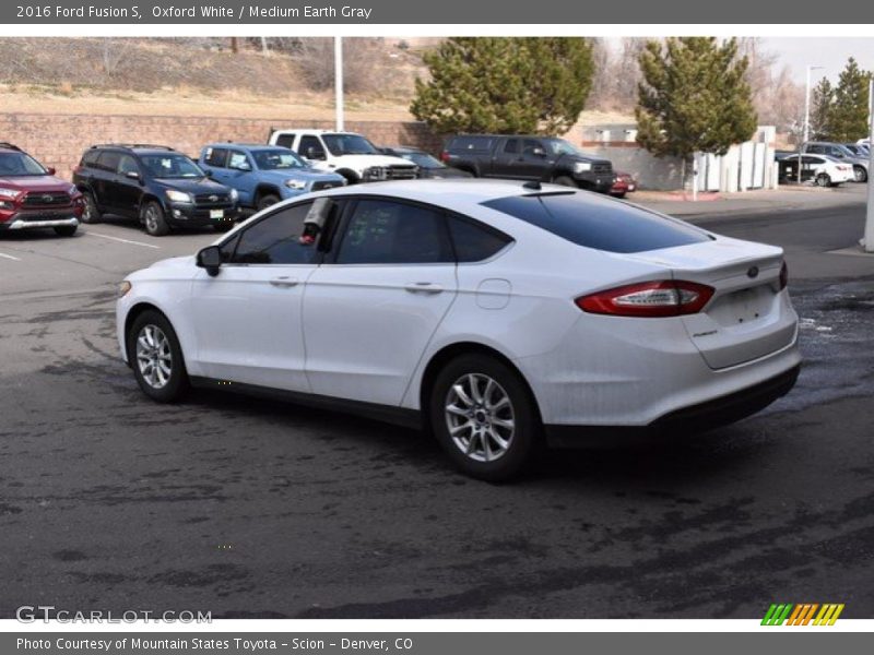 Oxford White / Medium Earth Gray 2016 Ford Fusion S