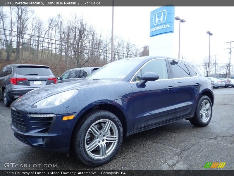 Dark Blue Metallic / Luxor Beige 2016 Porsche Macan S