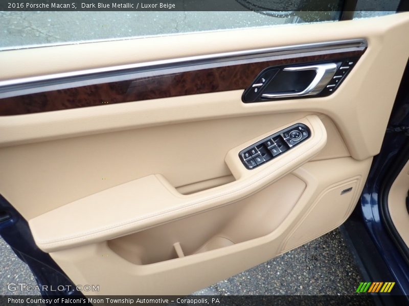 Dark Blue Metallic / Luxor Beige 2016 Porsche Macan S