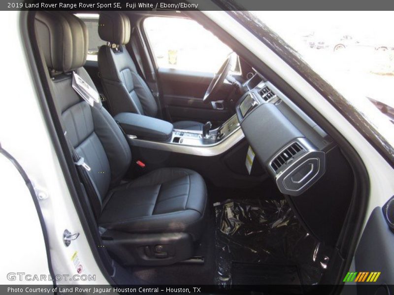 Fuji White / Ebony/Ebony 2019 Land Rover Range Rover Sport SE