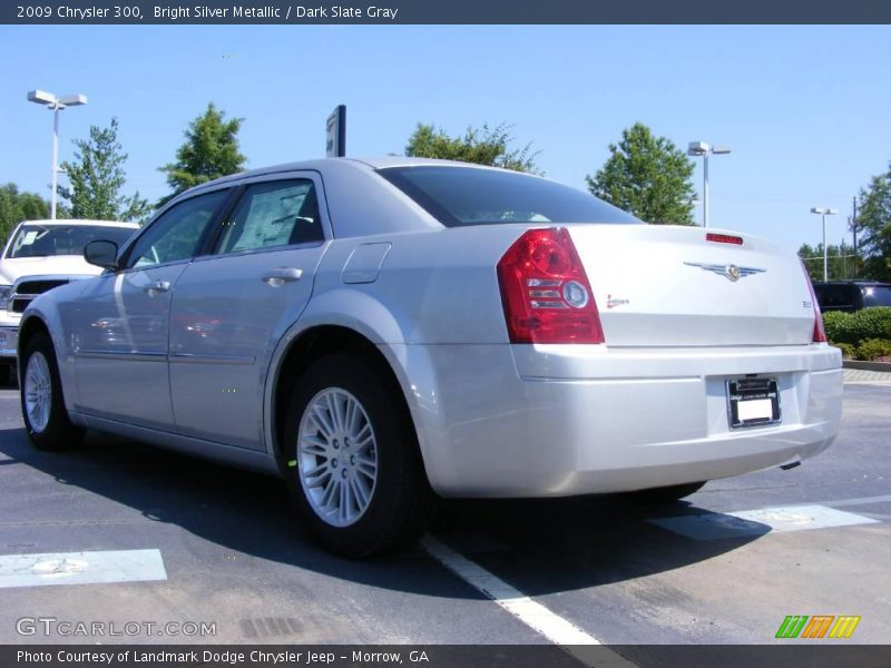 Bright Silver Metallic / Dark Slate Gray 2009 Chrysler 300