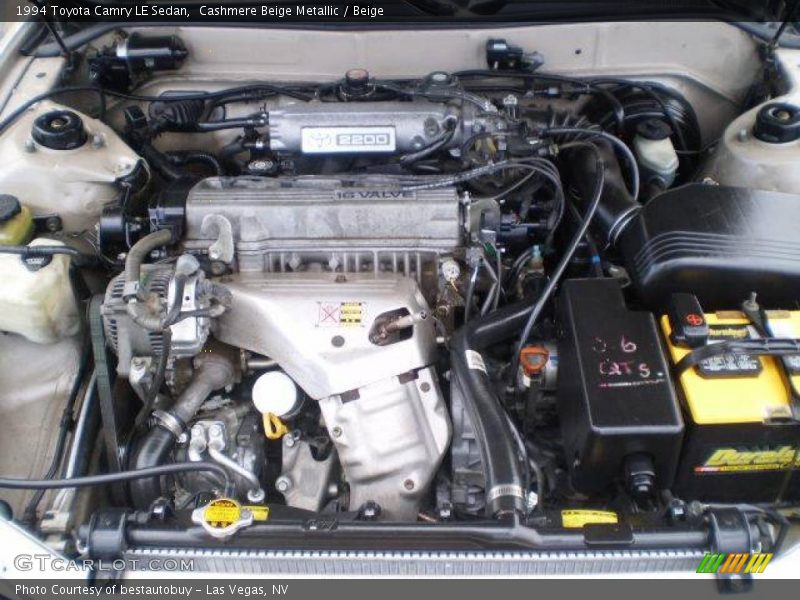 Cashmere Beige Metallic / Beige 1994 Toyota Camry LE Sedan