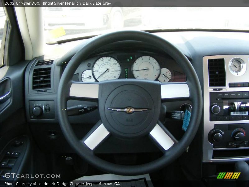 Bright Silver Metallic / Dark Slate Gray 2009 Chrysler 300