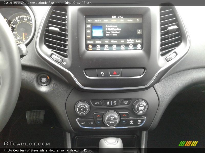 Sting-Gray / Black 2019 Jeep Cherokee Latitude Plus 4x4