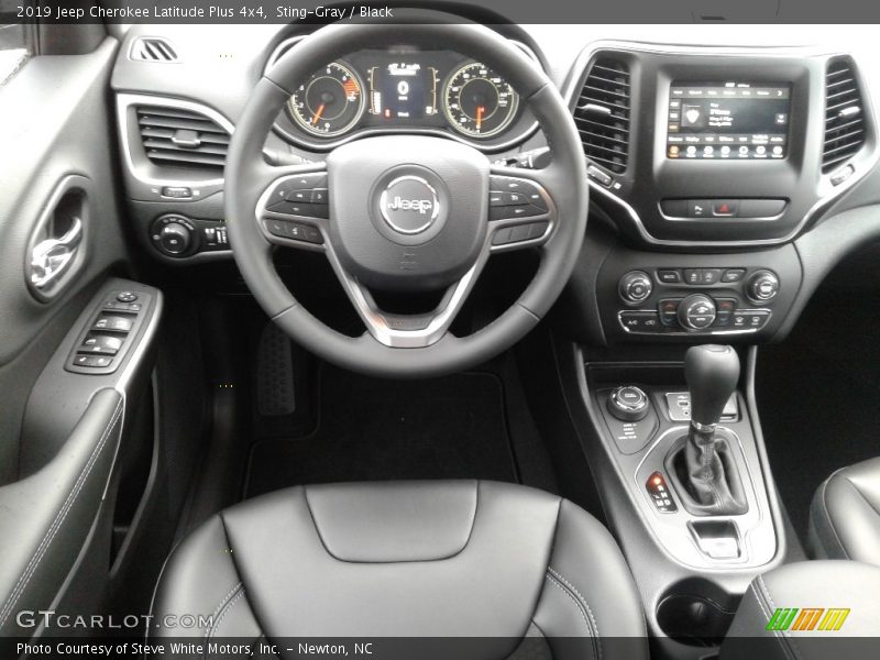 Sting-Gray / Black 2019 Jeep Cherokee Latitude Plus 4x4