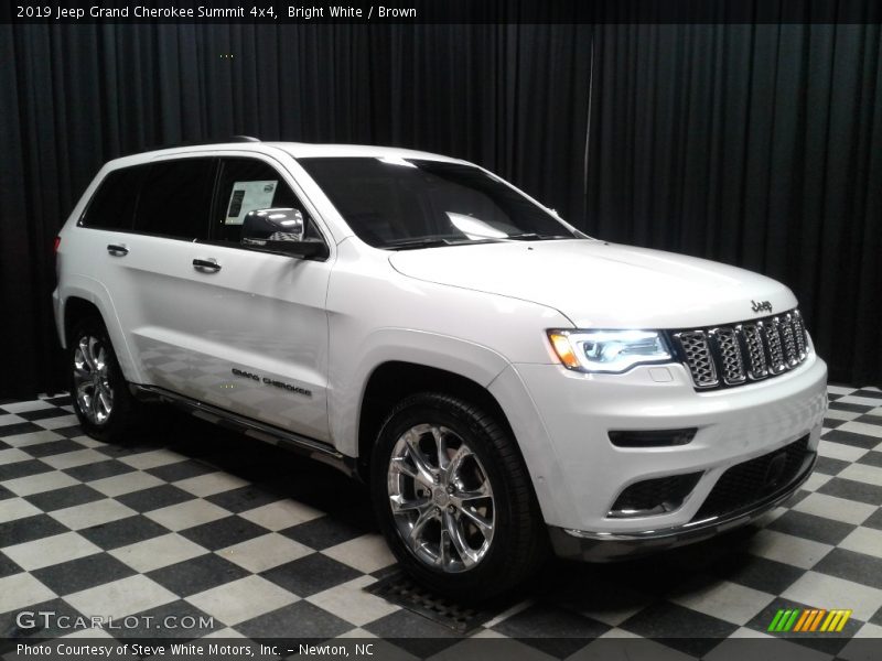 Bright White / Brown 2019 Jeep Grand Cherokee Summit 4x4