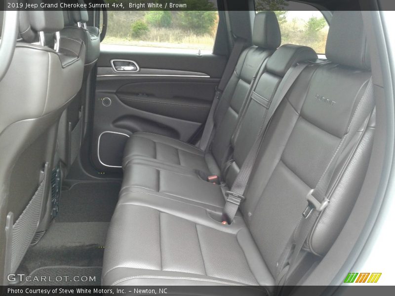 Bright White / Brown 2019 Jeep Grand Cherokee Summit 4x4