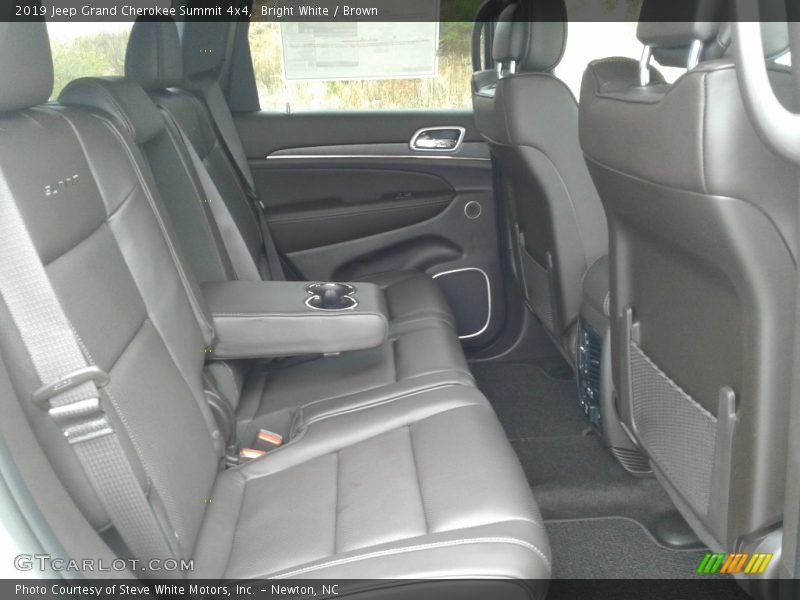 Bright White / Brown 2019 Jeep Grand Cherokee Summit 4x4