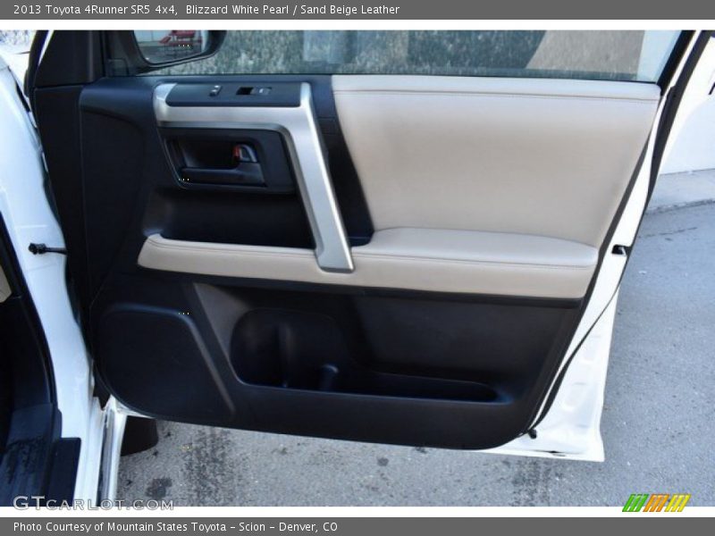 Blizzard White Pearl / Sand Beige Leather 2013 Toyota 4Runner SR5 4x4