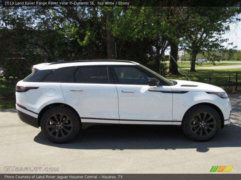 Fuji White / Ebony 2019 Land Rover Range Rover Velar R-Dynamic SE