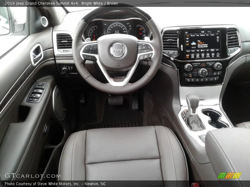 Bright White / Brown 2019 Jeep Grand Cherokee Summit 4x4