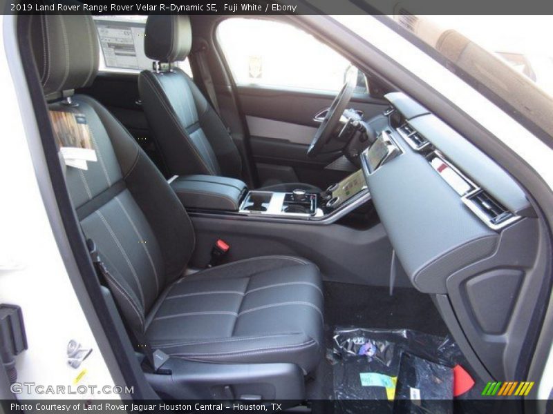 Fuji White / Ebony 2019 Land Rover Range Rover Velar R-Dynamic SE