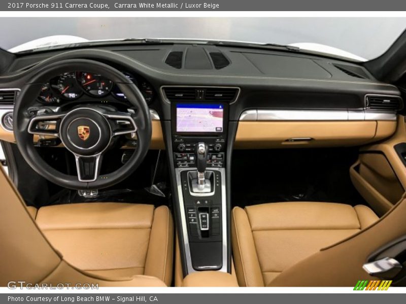 Dashboard of 2017 911 Carrera Coupe