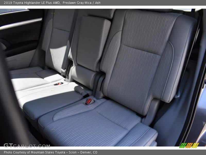 Predawn Gray Mica / Ash 2019 Toyota Highlander LE Plus AWD