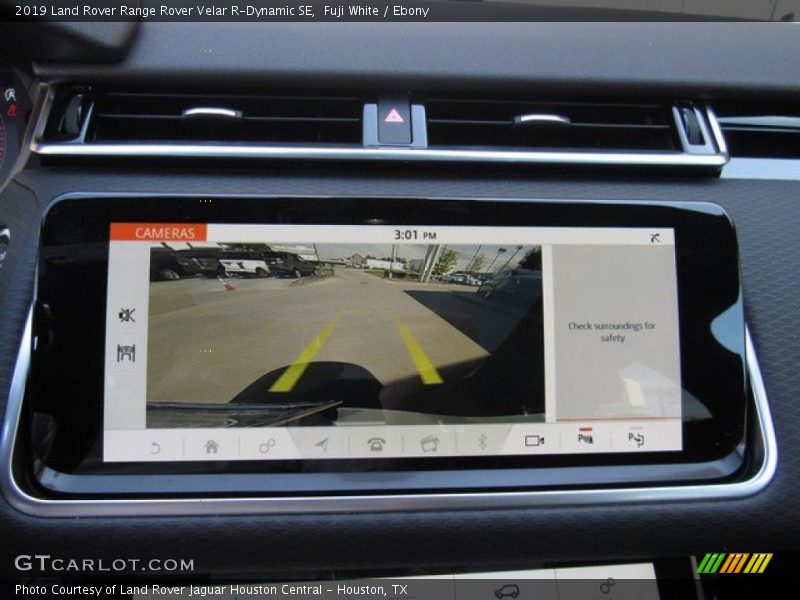 Fuji White / Ebony 2019 Land Rover Range Rover Velar R-Dynamic SE