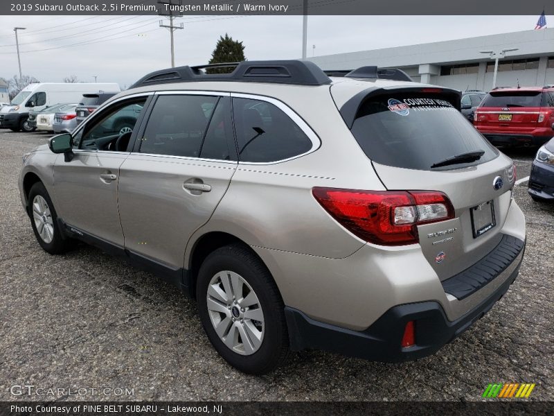 Tungsten Metallic / Warm Ivory 2019 Subaru Outback 2.5i Premium