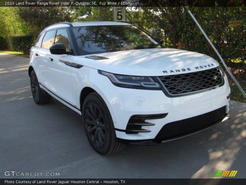 Fuji White / Ebony 2019 Land Rover Range Rover Velar R-Dynamic SE