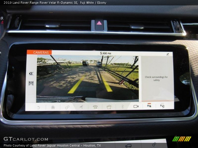 Fuji White / Ebony 2019 Land Rover Range Rover Velar R-Dynamic SE