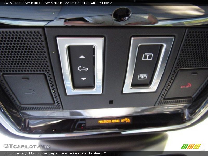 Fuji White / Ebony 2019 Land Rover Range Rover Velar R-Dynamic SE